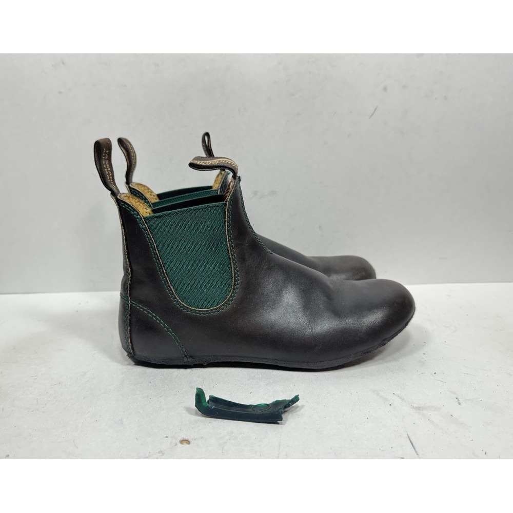 *READ* Blundstone Chelsea Boots Women Size 7 US / 4 AU Brown Leather Green